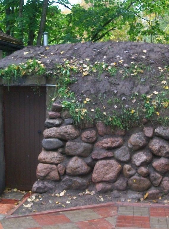 Строительство погреба